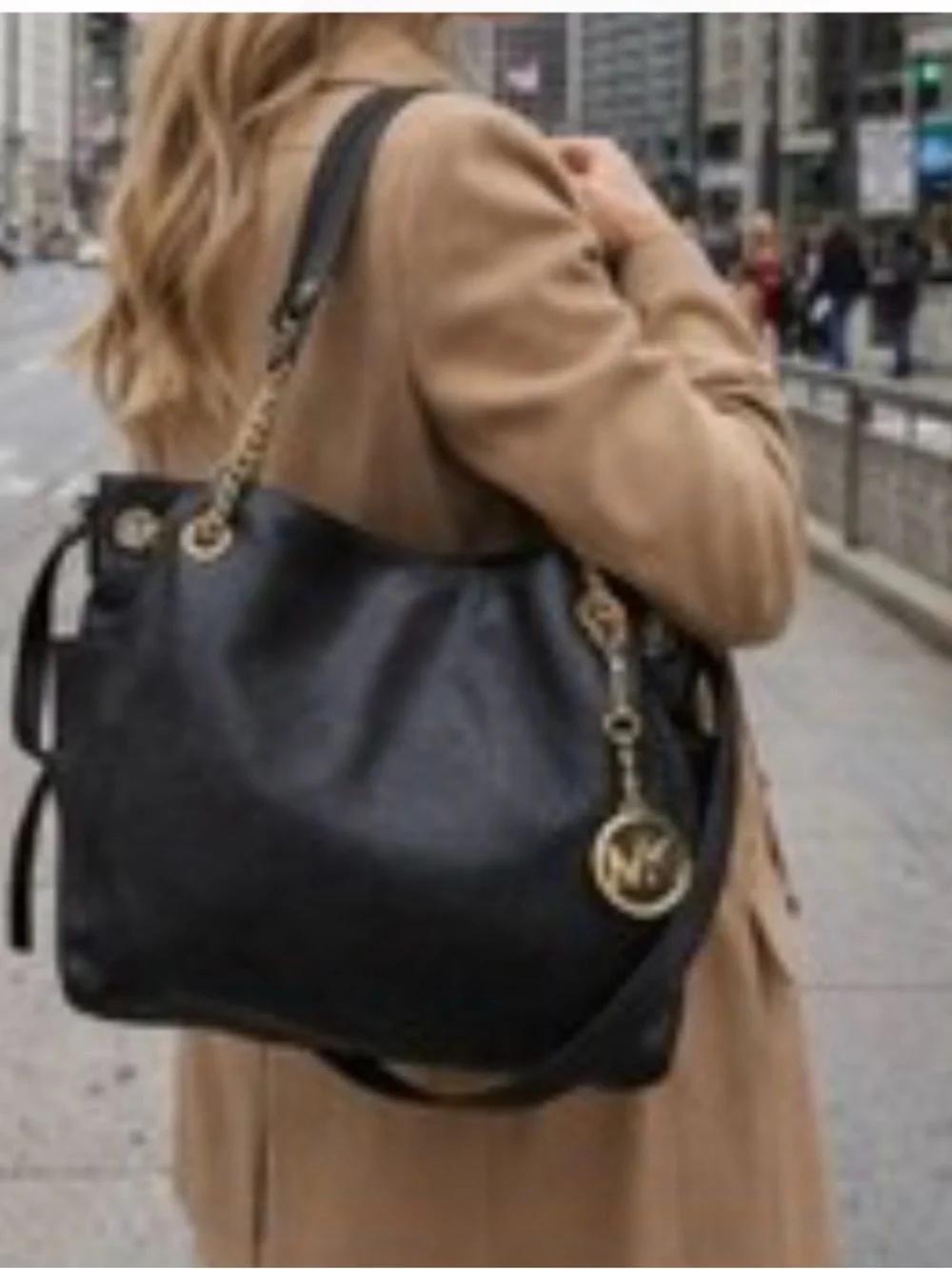 Michael Kors Black Pebbled Shoulder /crossbody with Gold Hardware.  W/ dust bag